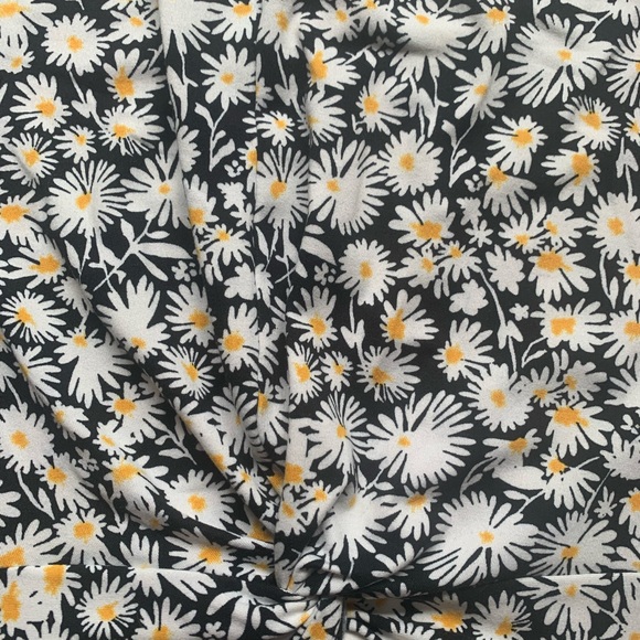 Daisy Tank - Picture 3 of 3